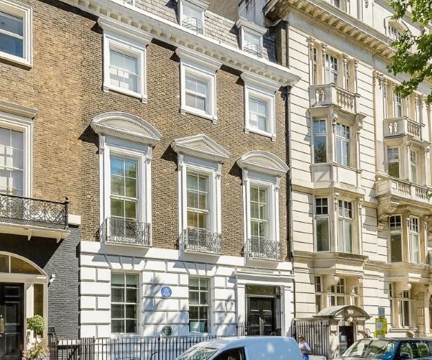 The building at Cavendish Square, Situu in Marylebone