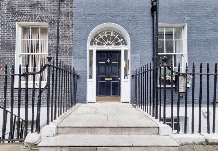 The building at Fitzhardinge Street, Colliers in Marylebone