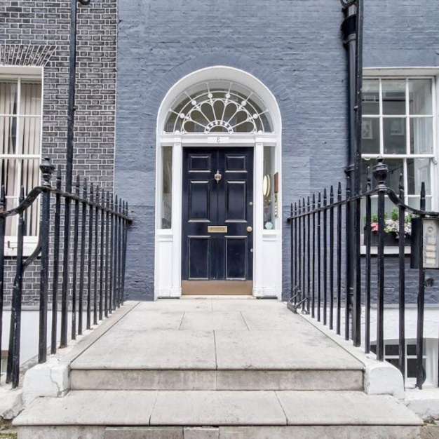 The building at Fitzhardinge Street, Colliers in Marylebone