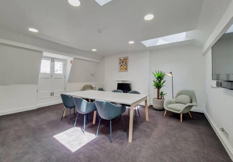 The dedicated meeting room at Fitzhardinge Street, Colliers in Marylebone