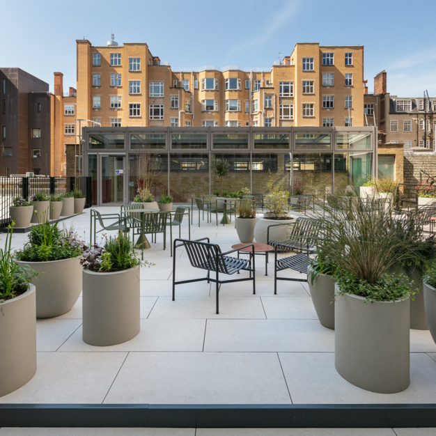 Use the roof terrace at Portland Place, Spacemade (Marylebone)