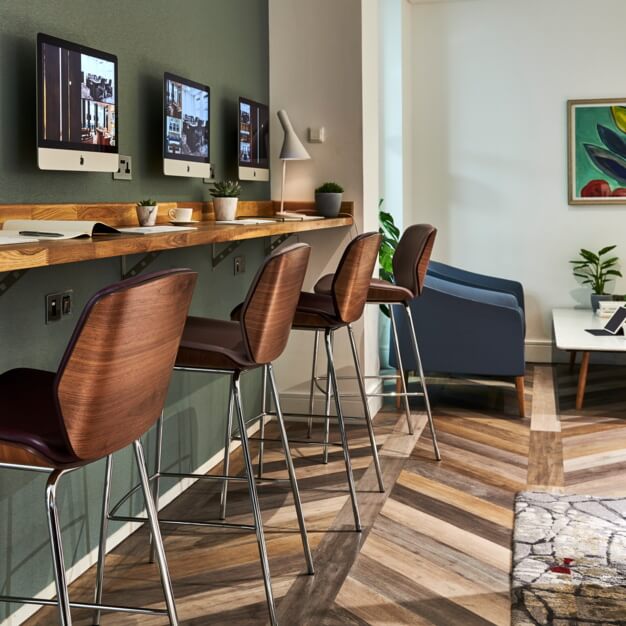 Breakout space in Berkeley Street, Beaumont Business Centres (Mayfair)