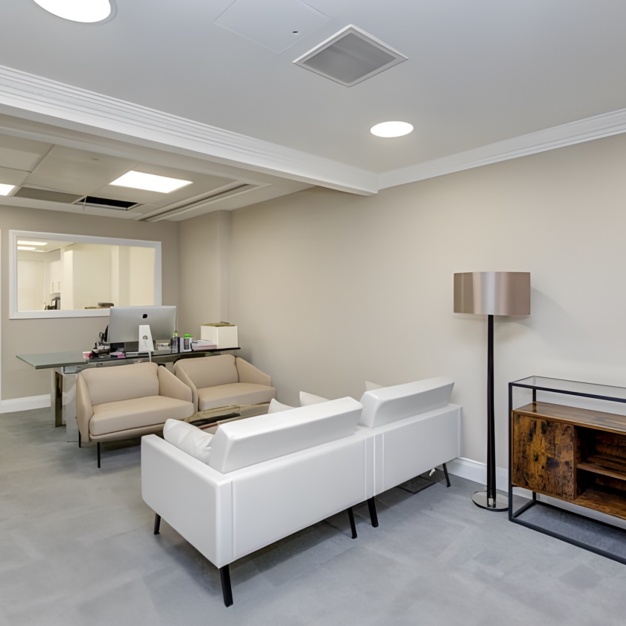 Breakout space in Grosvenor Street, Residential Land Management Ltd (Mayfair)