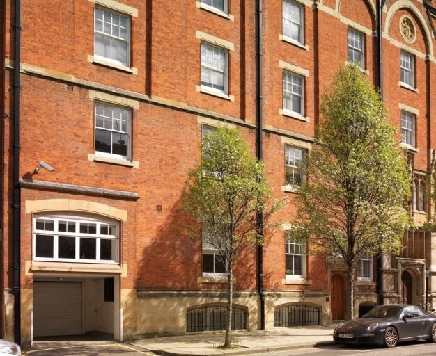 Building outside at Farm Street, Argyll, Mayfair