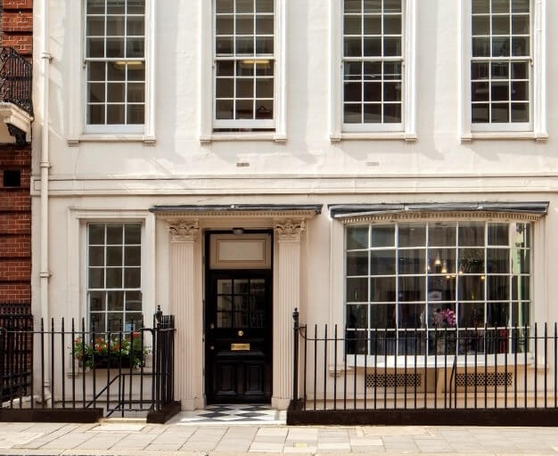 Building pictures of Grosvenor Street, Argyll at Mayfair