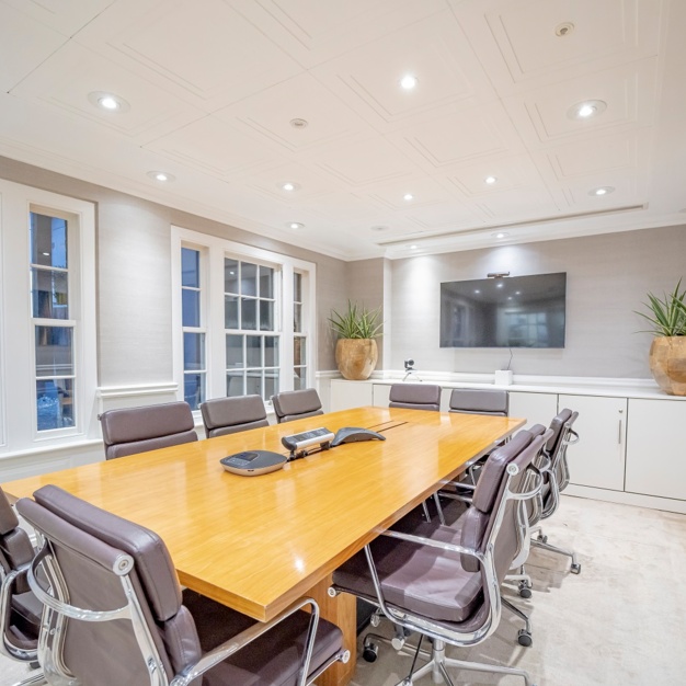 Meeting room - Grosvenor Street, Residential Land Management Ltd in Mayfair
