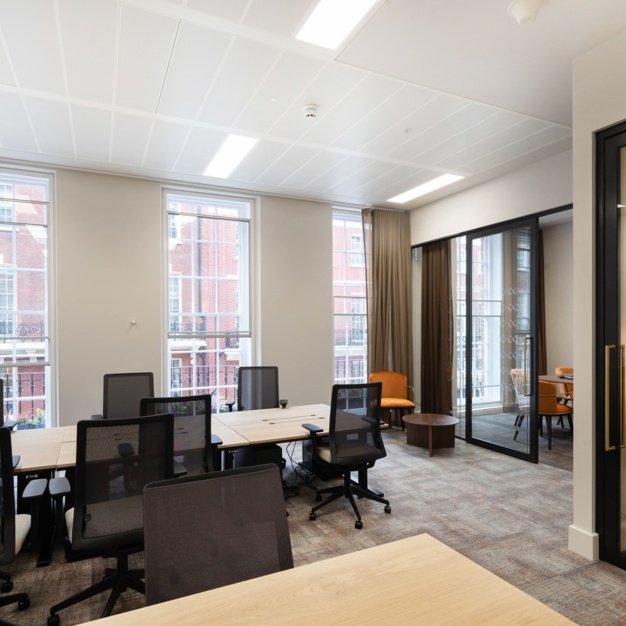 Private workspace in Grosvenor Street, The Arterial Group Ltd (Mayfair)