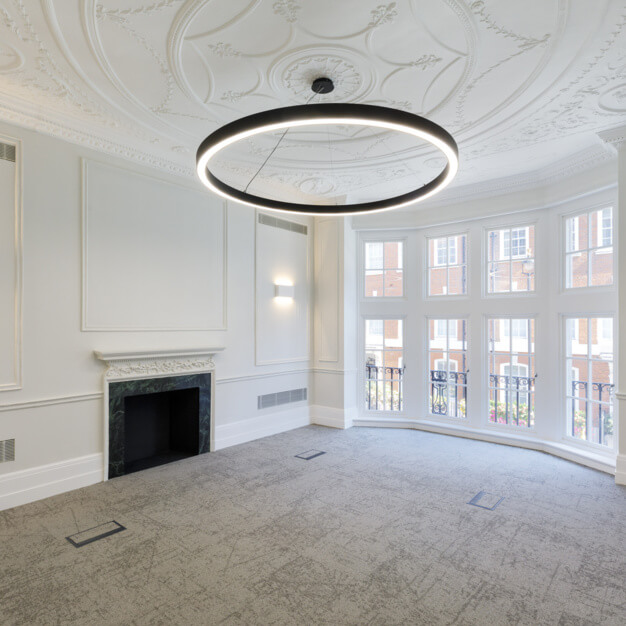 Private workspace in Park Street, RX (Mayfair)