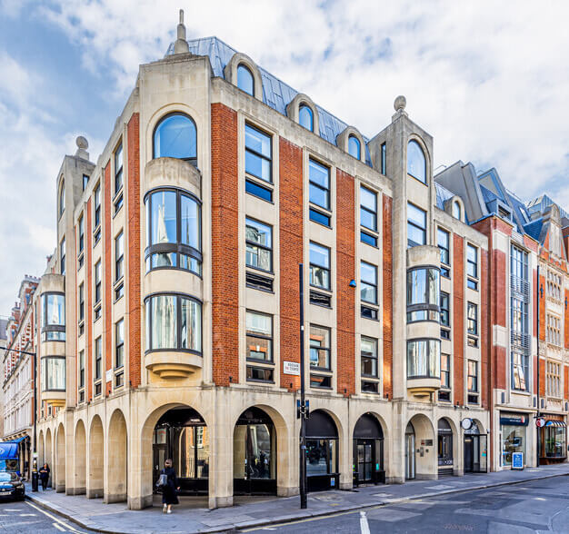The building at Maddox Street, One Avenue in Mayfair