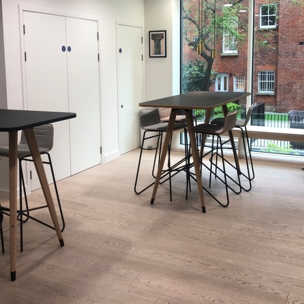 A breakout area in King William Street, Re-defined, Monument