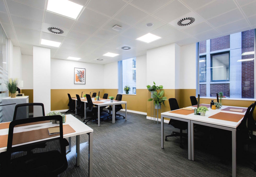 Dedicated workspace, Gracechurch Street, Orega (Monument)