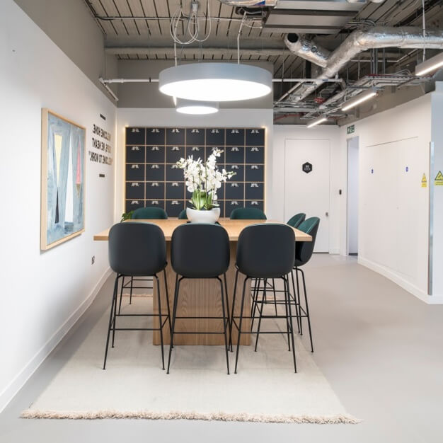 Breakout space in Moorgate, Regus (Moorgate)