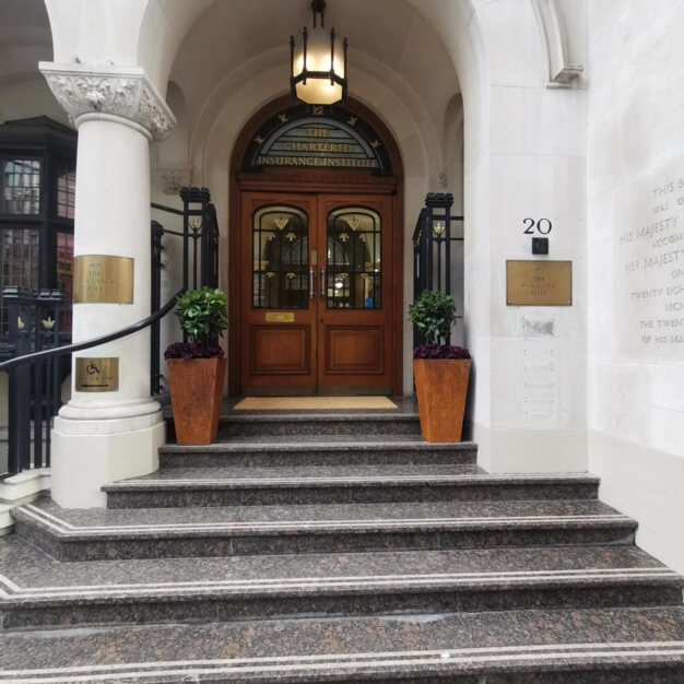 Building pictures of Aldermanbury, Citibase at Moorgate