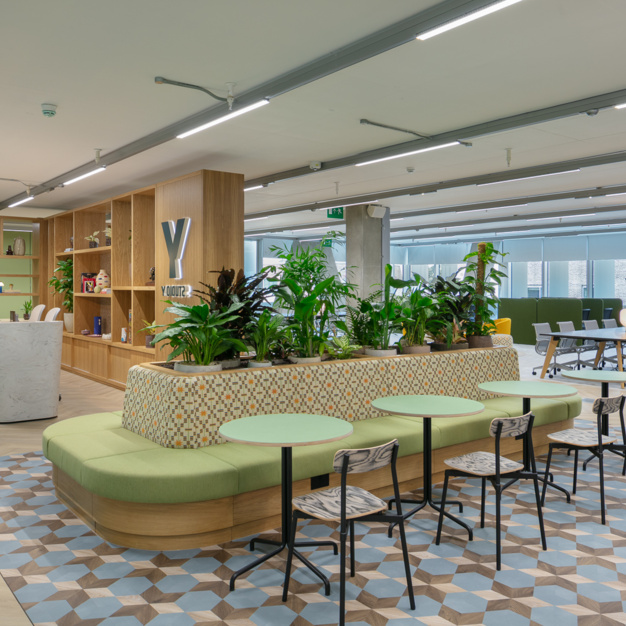 Breakout space for clients - Evesham Street, Spacemade in Notting Hill