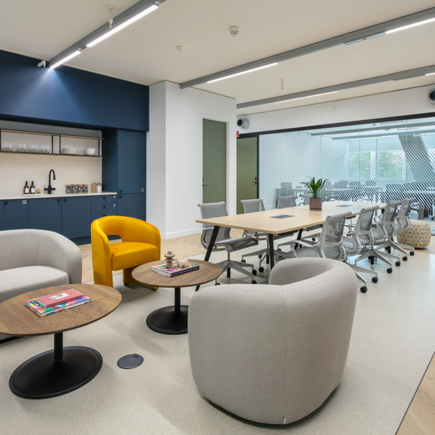Kitchenette at Evesham Street, Spacemade in Notting Hill