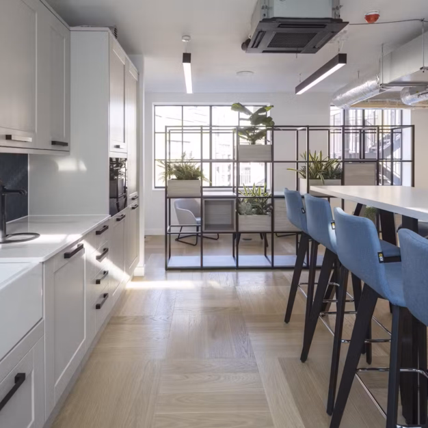 Dedicated kitchenette at City Road London, Kontor in Old Street