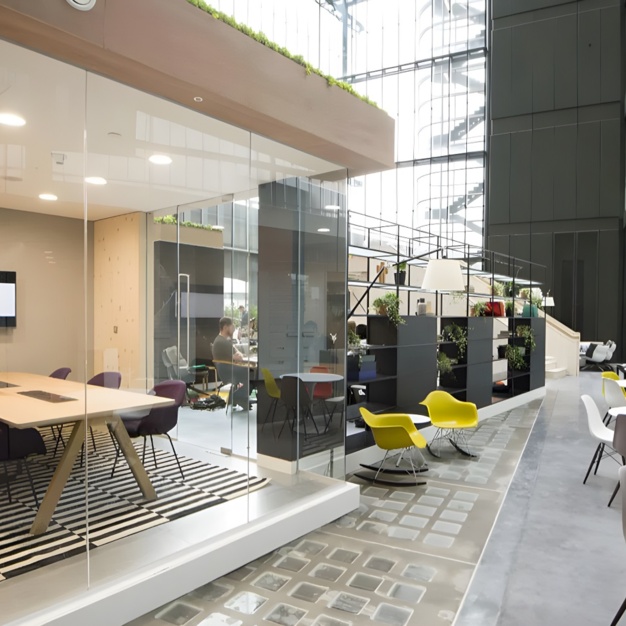A breakout area in Kingdom Street (Paddington), The British Land Company PLC