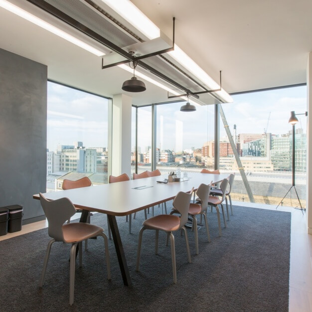 Meeting rooms in Eastbourne Terrace, FORA (Paddington)