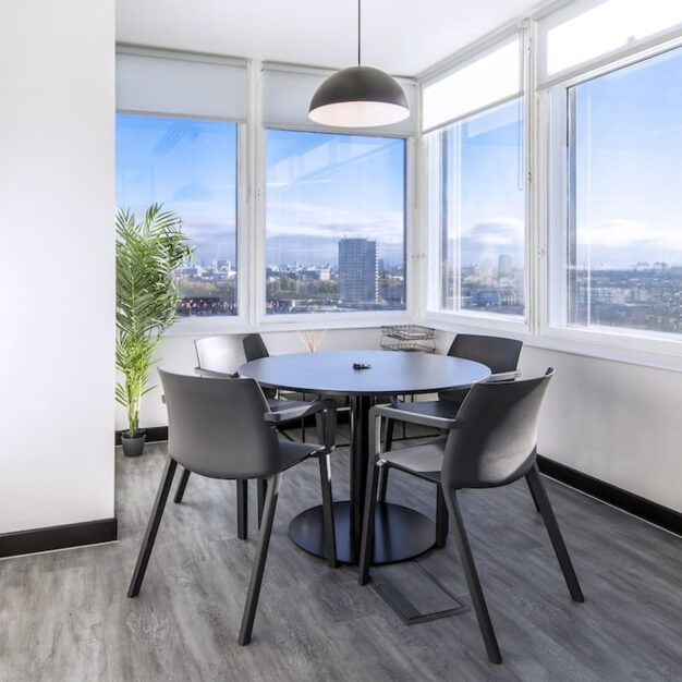 Breakout area at Millbank, Hermit Offices Limited (Frameworks) in Pimlico