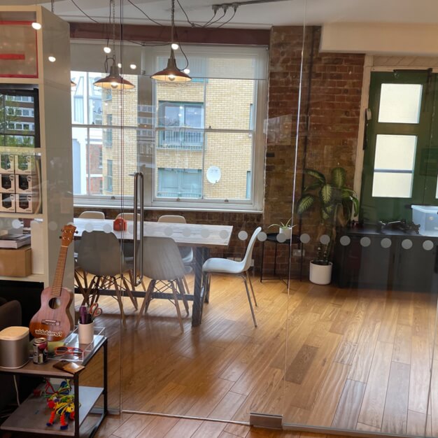 Boardroom at East Road, Studio Shoreditch (London)