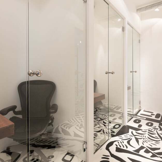Dedicated workspace in Kingsland Road, Shoreditch Platform (London)