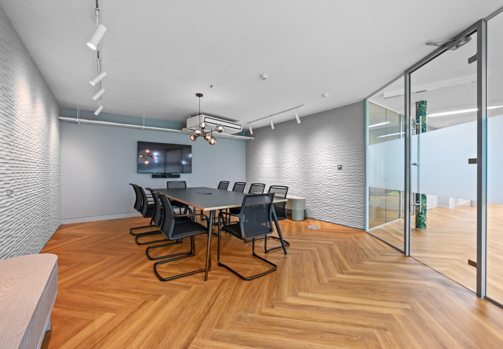 Meeting room at Curtain Road, CDV Realty Limited in Shoreditch