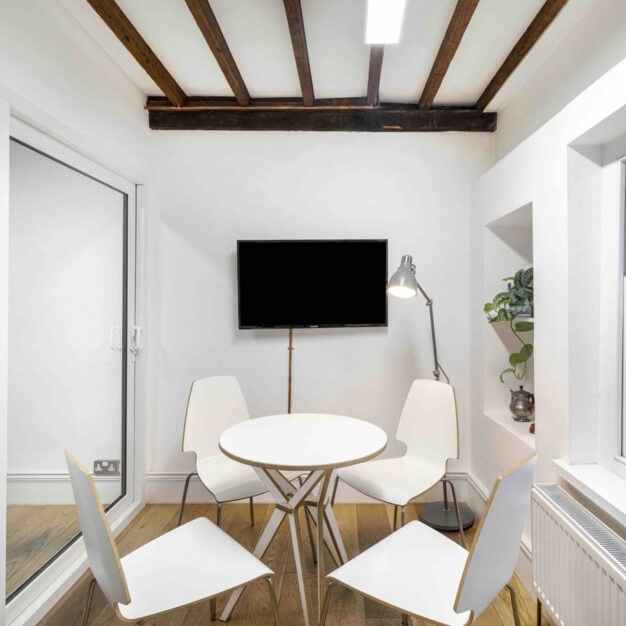 The client breakout space - Shoreditch High Street, Canvas Offices (London)
