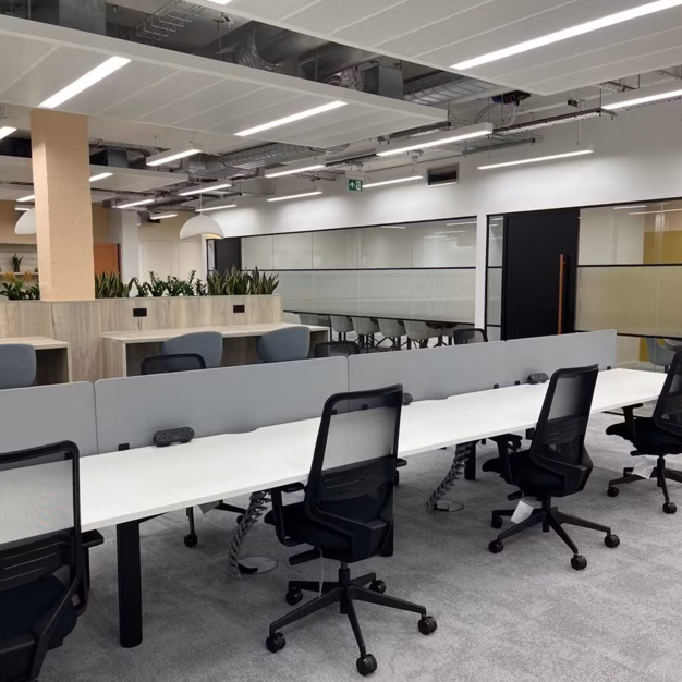 Private workspace in Golden Square, Situu (Soho)