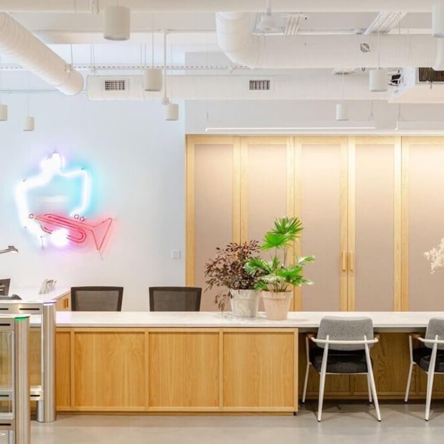 Reception in Meard Street, Kontor, Soho