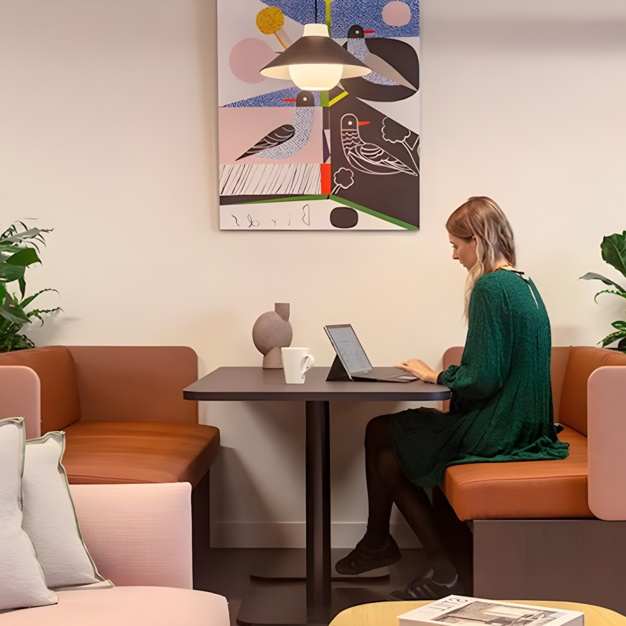 Breakout space for clients - Park Street, Land Securities Group PLC in Southwark