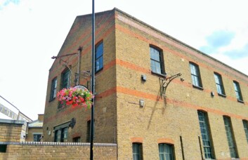 Building pictures of Glasshill Street, Lenta at Southwark