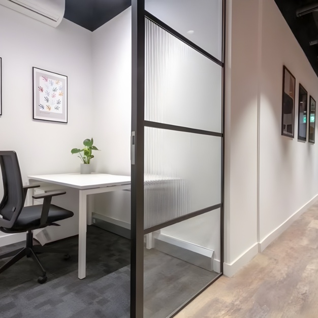 Private workspace - Blackfriars Road, Lenta (Southwark)