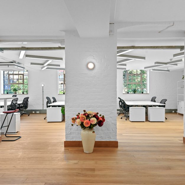 Private workspace, Fashion Street, Base Offices in Spitalfields