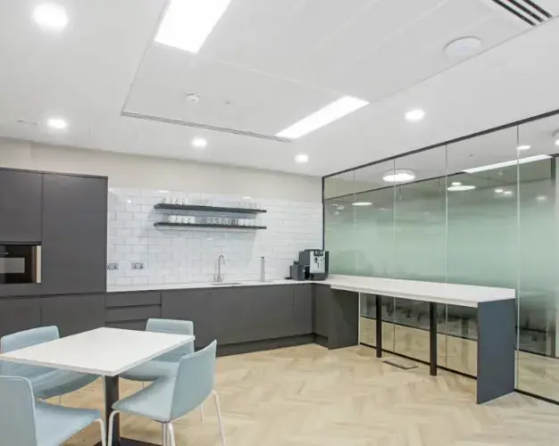 Dedicated kitchenette at Pall Mall, Situu in St James's