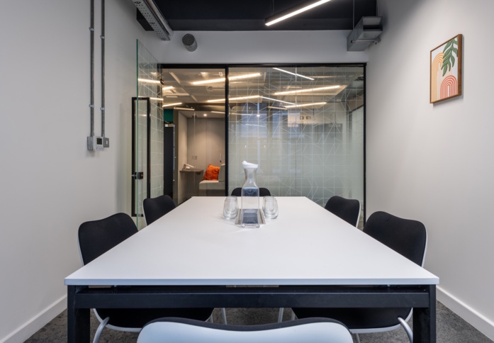 Meeting room - Carter Lane, The Boutique Workplace Company in St Paul's