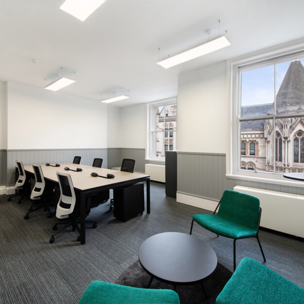 Private workspace in The Strand, Spacemade (Strand)