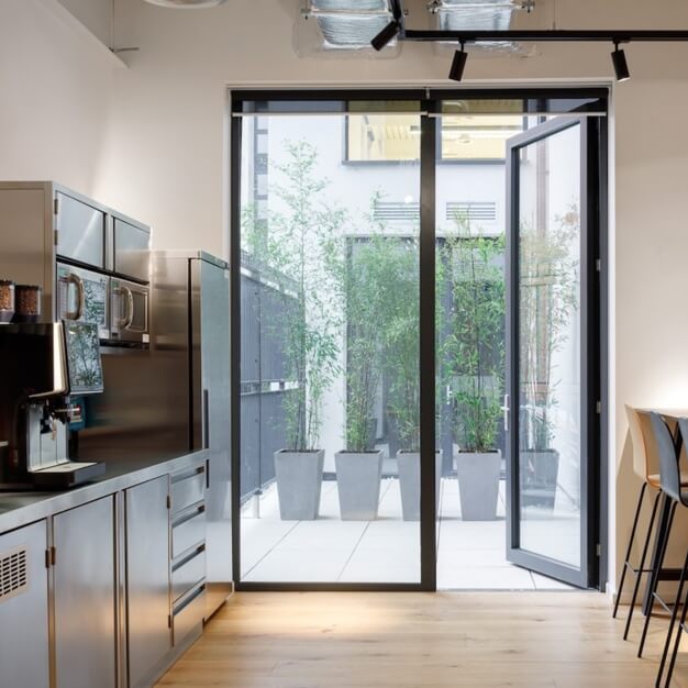 Use the kitchen at Burford Road in Stratford, Us&Co