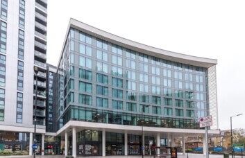 The building at Sutton Plaza, Regus in Sutton