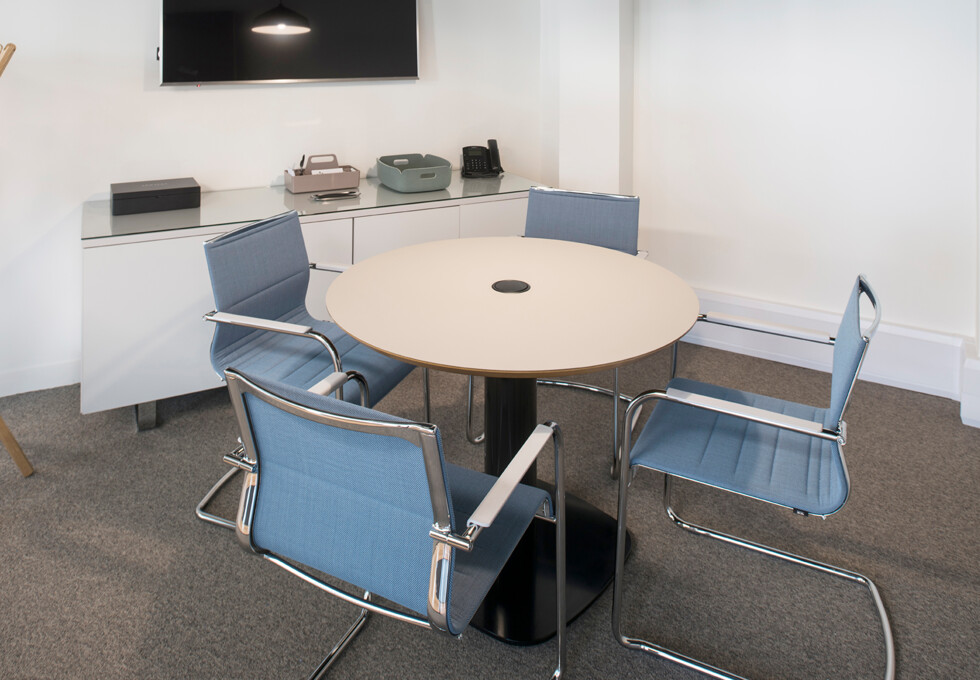 Meeting room - The Causeway, Regus in Teddington