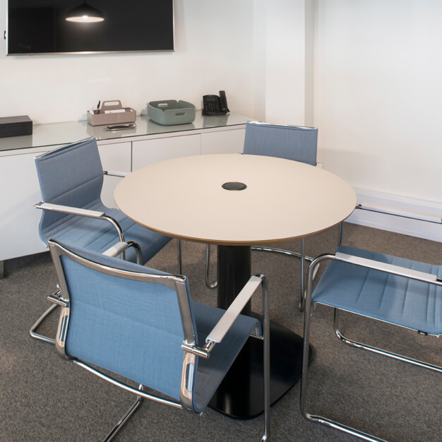 Meeting room - The Causeway, Regus in Teddington