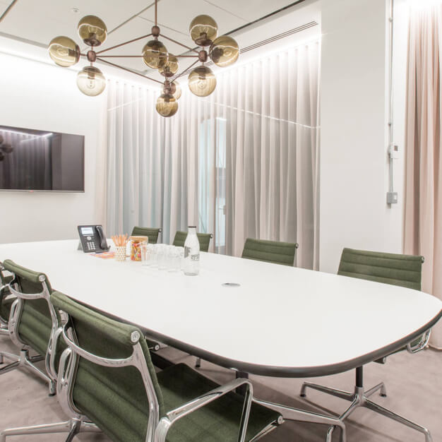 The meeting room at Stephen Street, FORA in Tottenham Court Road