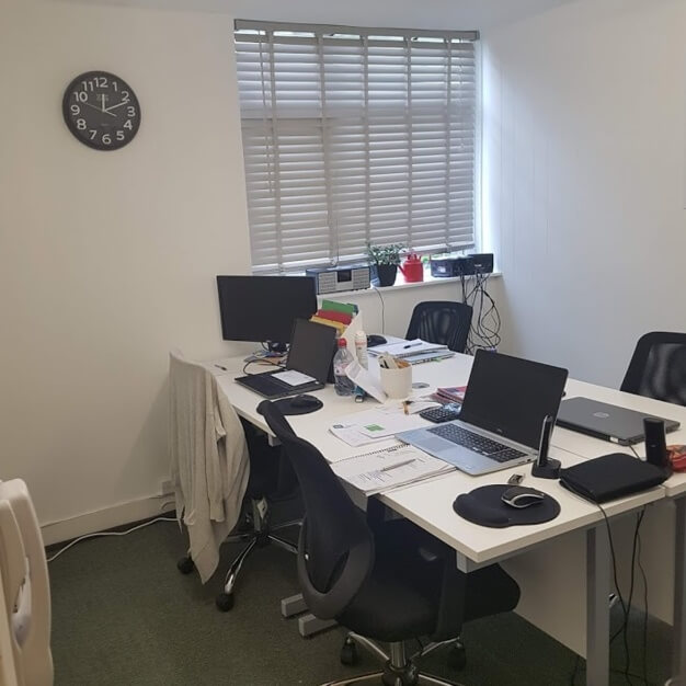 Private workspace in Second Cross Road, PML Architecture Ltd (Twickenham)