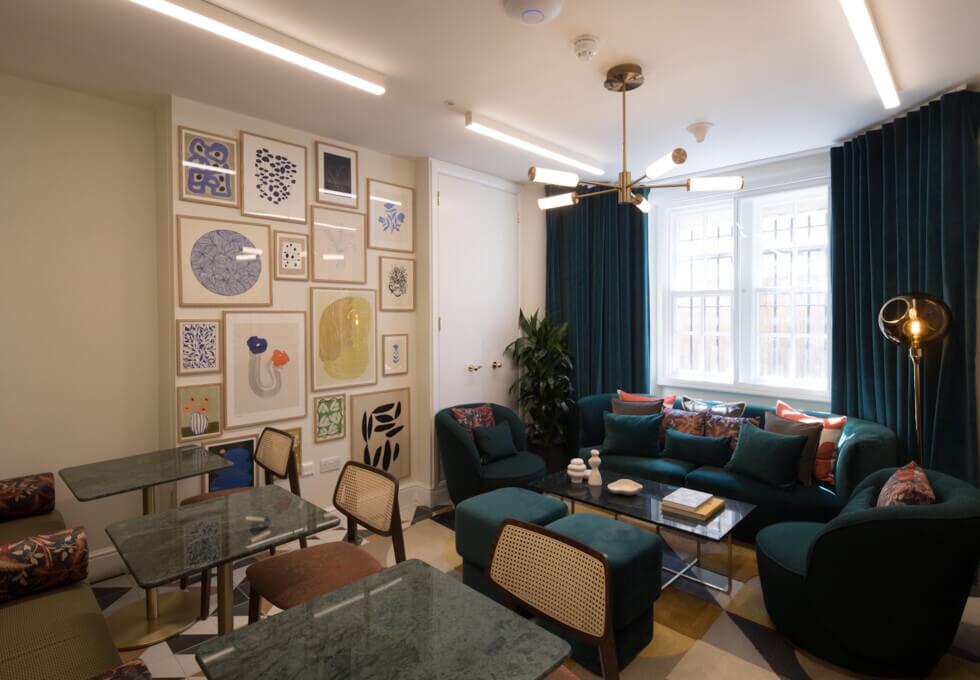 Breakout space for clients - Buckingham Palace Road, The Arterial Group Ltd in Victoria