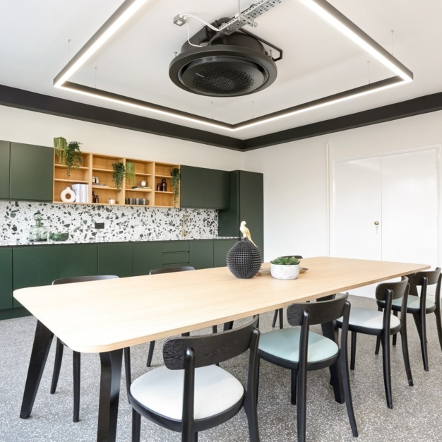 Breakout space in Vauxhall Bridge Road, Knowlemore Ltd (Victoria)