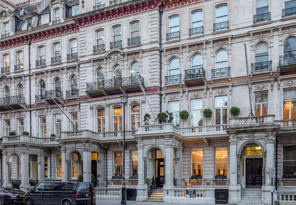 Building picture of Grosvenor Gardens Mews, The Arterial Group Ltd at Victoria