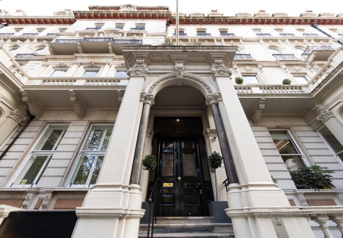 Building pictures of Grosvenor Gardens, KNIGHT FRANK at Victoria