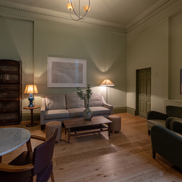 Client breakout space on Grosvenor Gardens Mews, The Arterial Group Ltd in Victoria