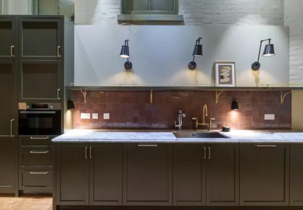 Dedicated kitchen at Grosvenor Gardens, KNIGHT FRANK in Victoria