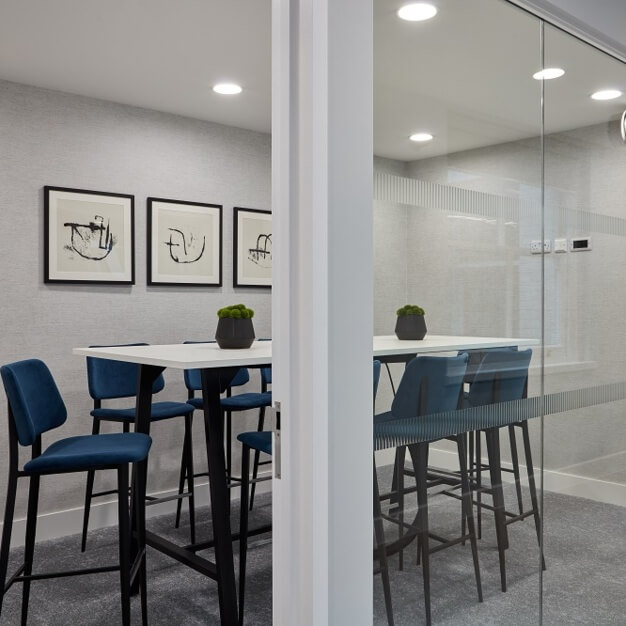 Dedicated meeting room at Buckingham Palace Road, One Avenue in Victoria