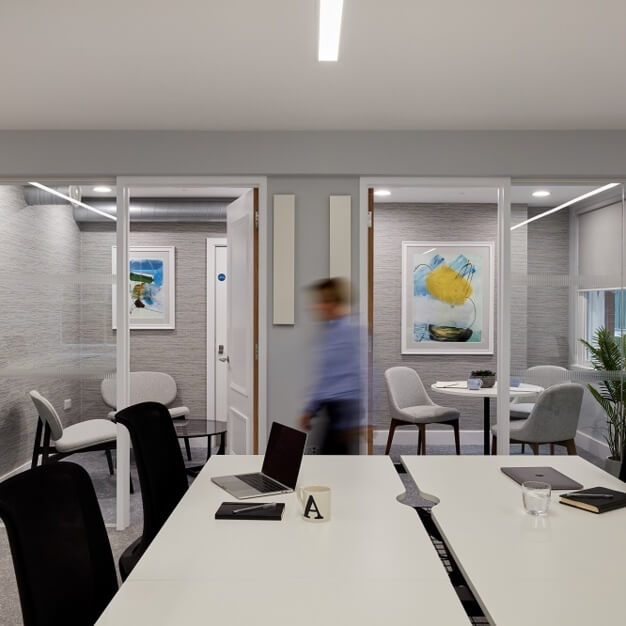 Dedicated workspace, Buckingham Palace Road, One Avenue in Victoria